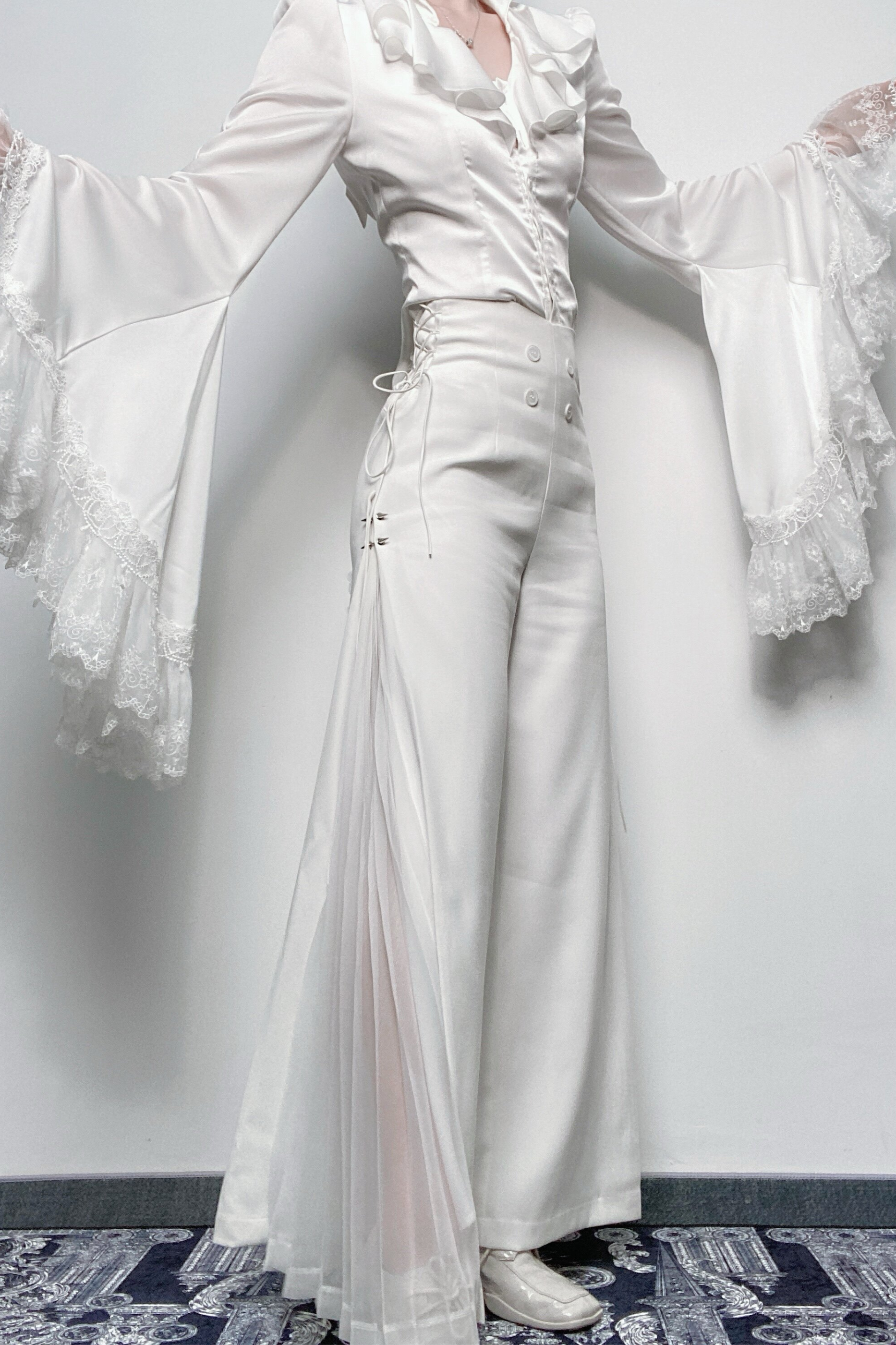 Effortlessly Elegant Garment with a Timeless Design