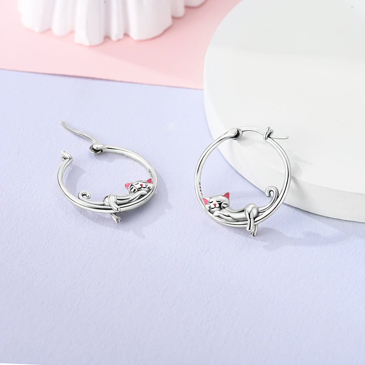 Charming Piece for Any Occasion