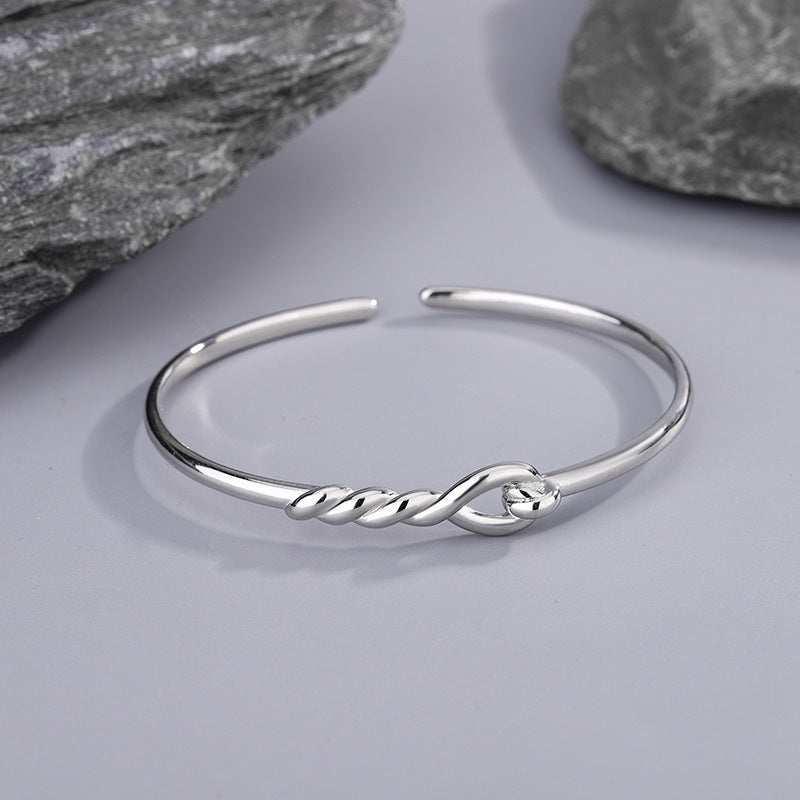 Beautiful Bracelet with Unique Style