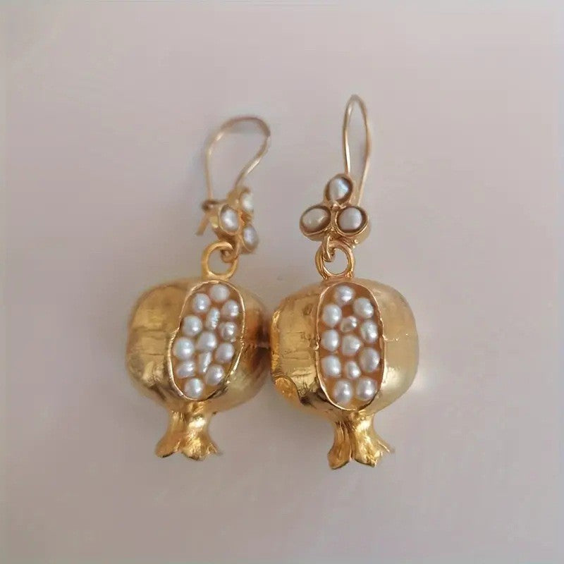 Classic Pearl Earring with Timeless Appeal