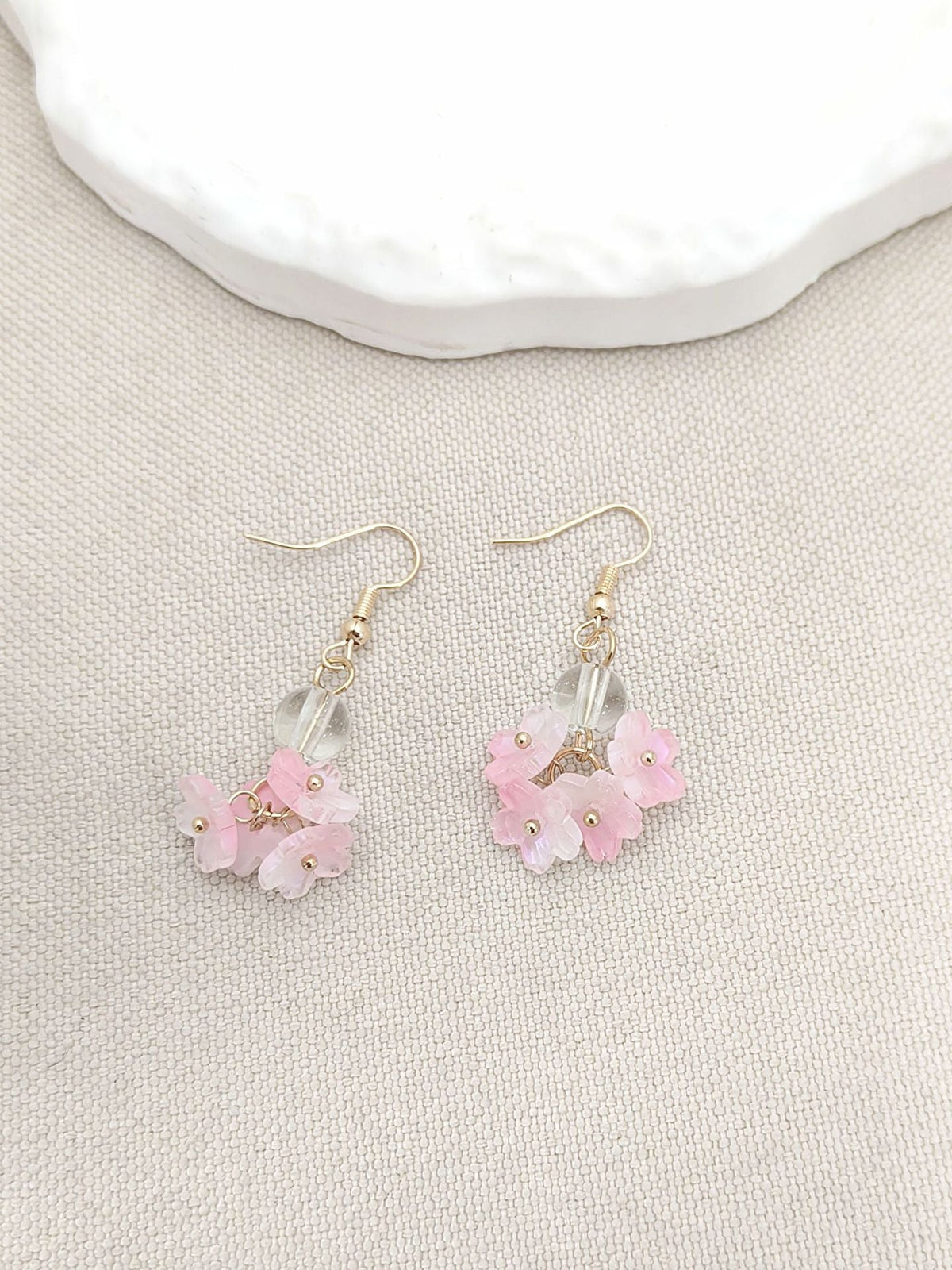 Classic Pearl Earring with Timeless Appeal