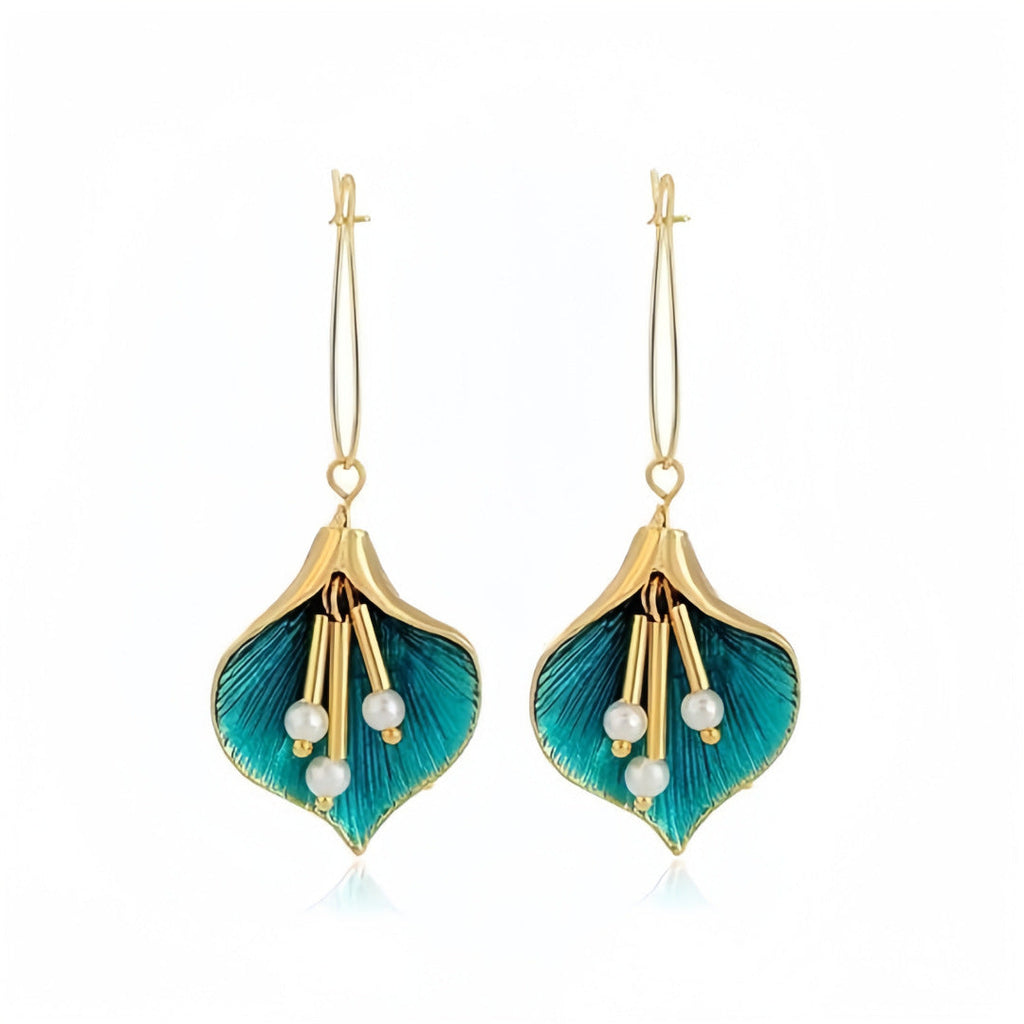 Classic Pearl Earring with Timeless Appeal
