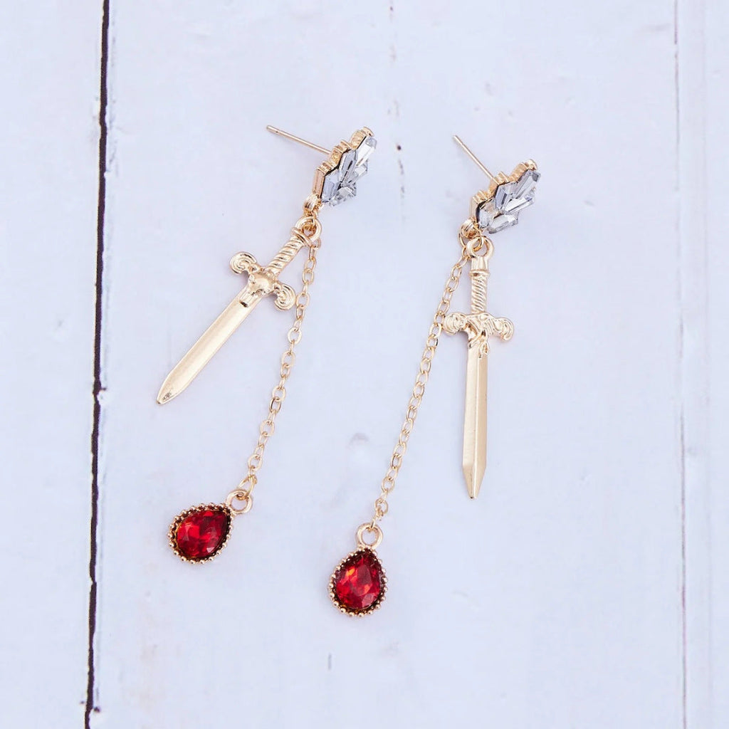 Charming Gold Earring for Any Occasion