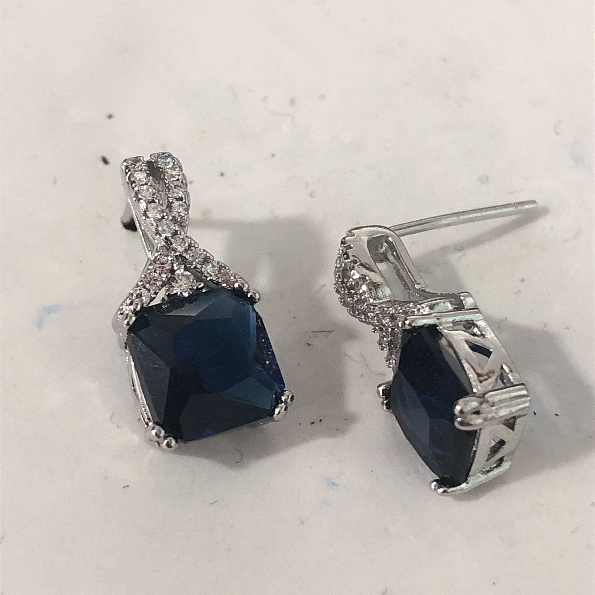 Elegant Earring for Every Occasion