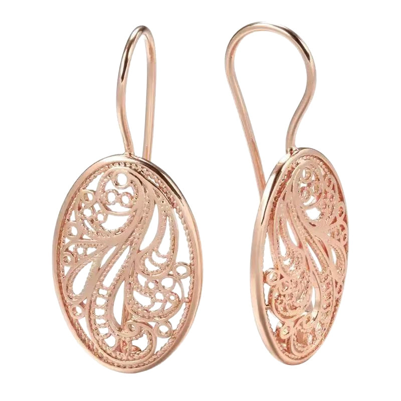 Charming Earring for Any Occasion
