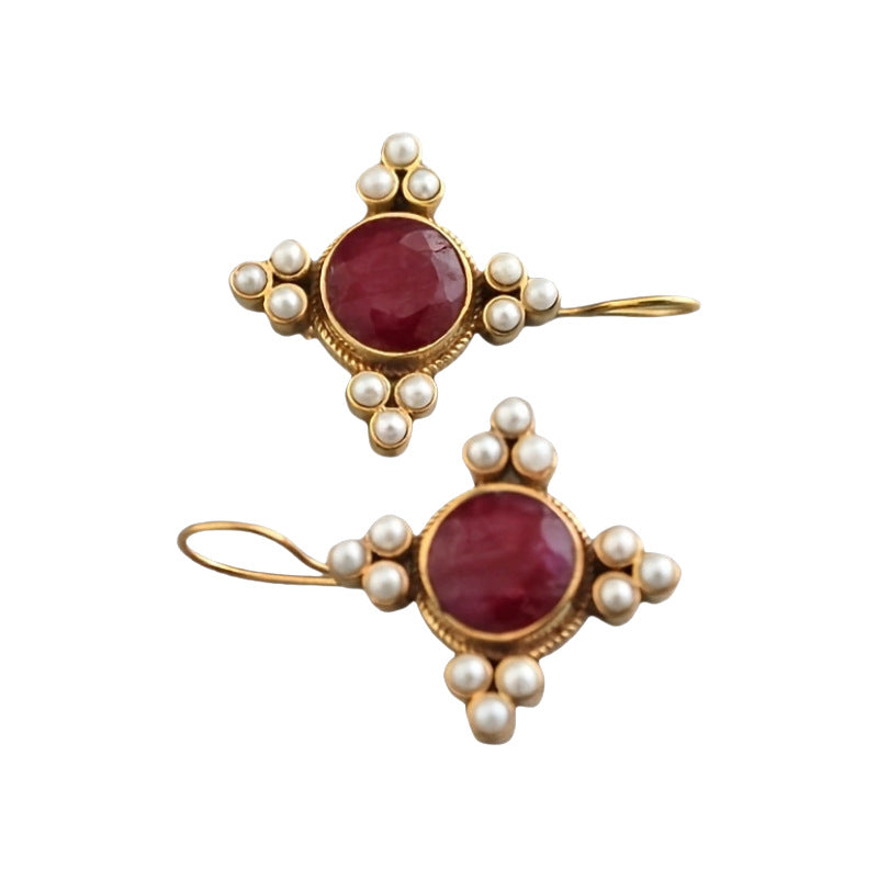 Romantic Pearl Earring for Special Moments