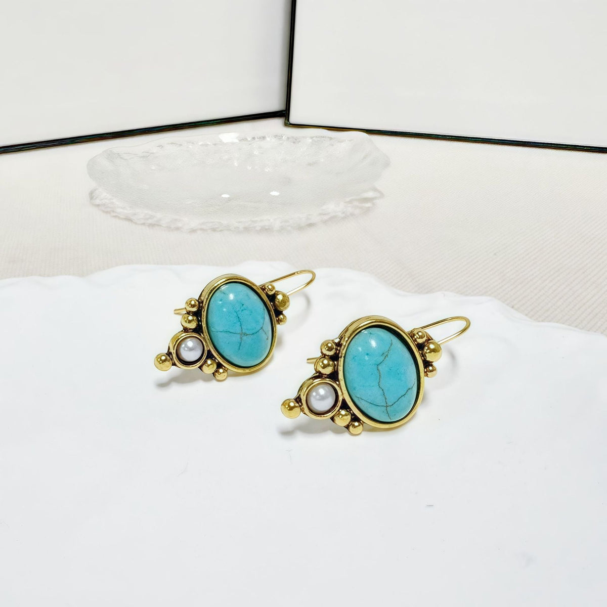 Classic Pearl Earring with Timeless Appeal
