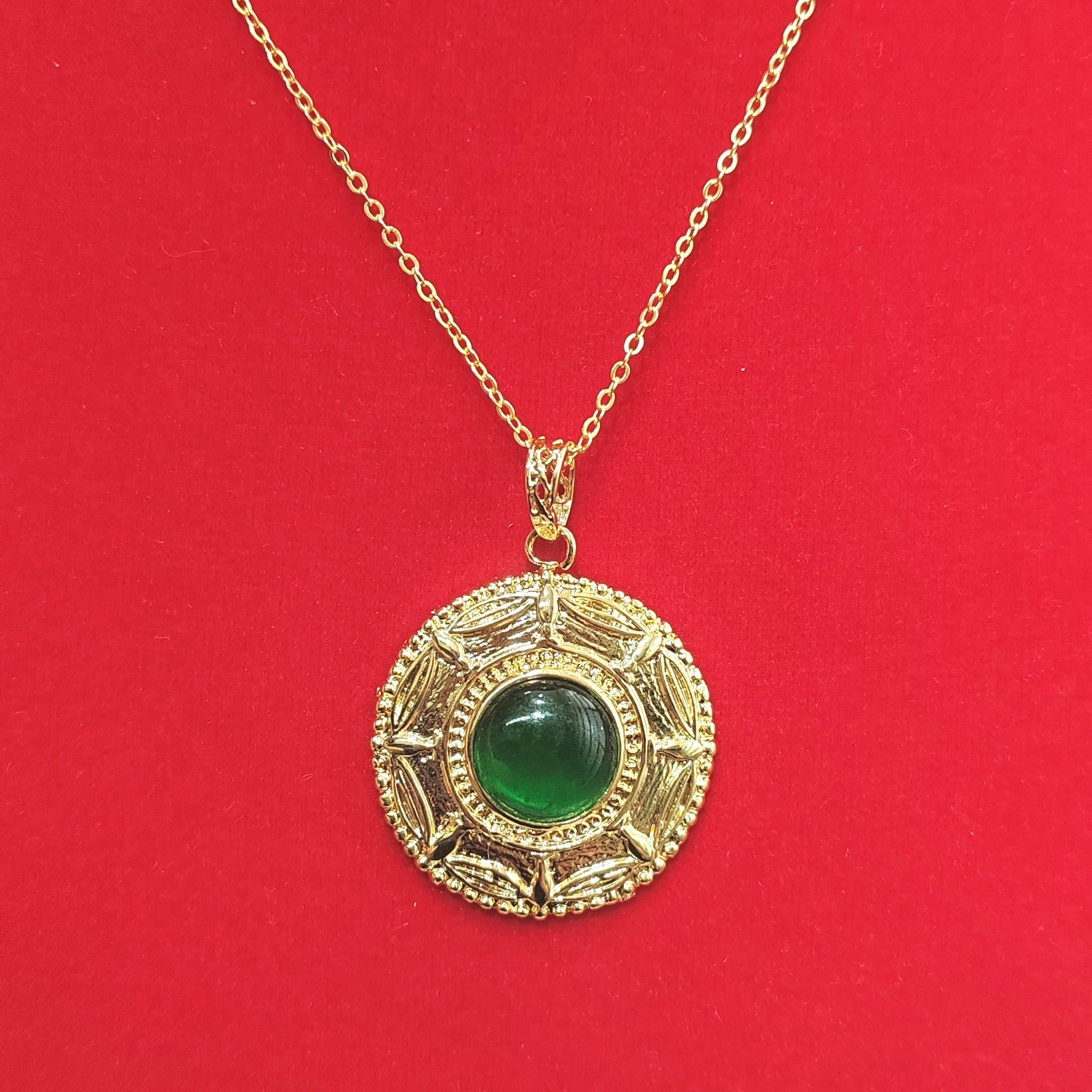 Charming Necklace for Any Occasion