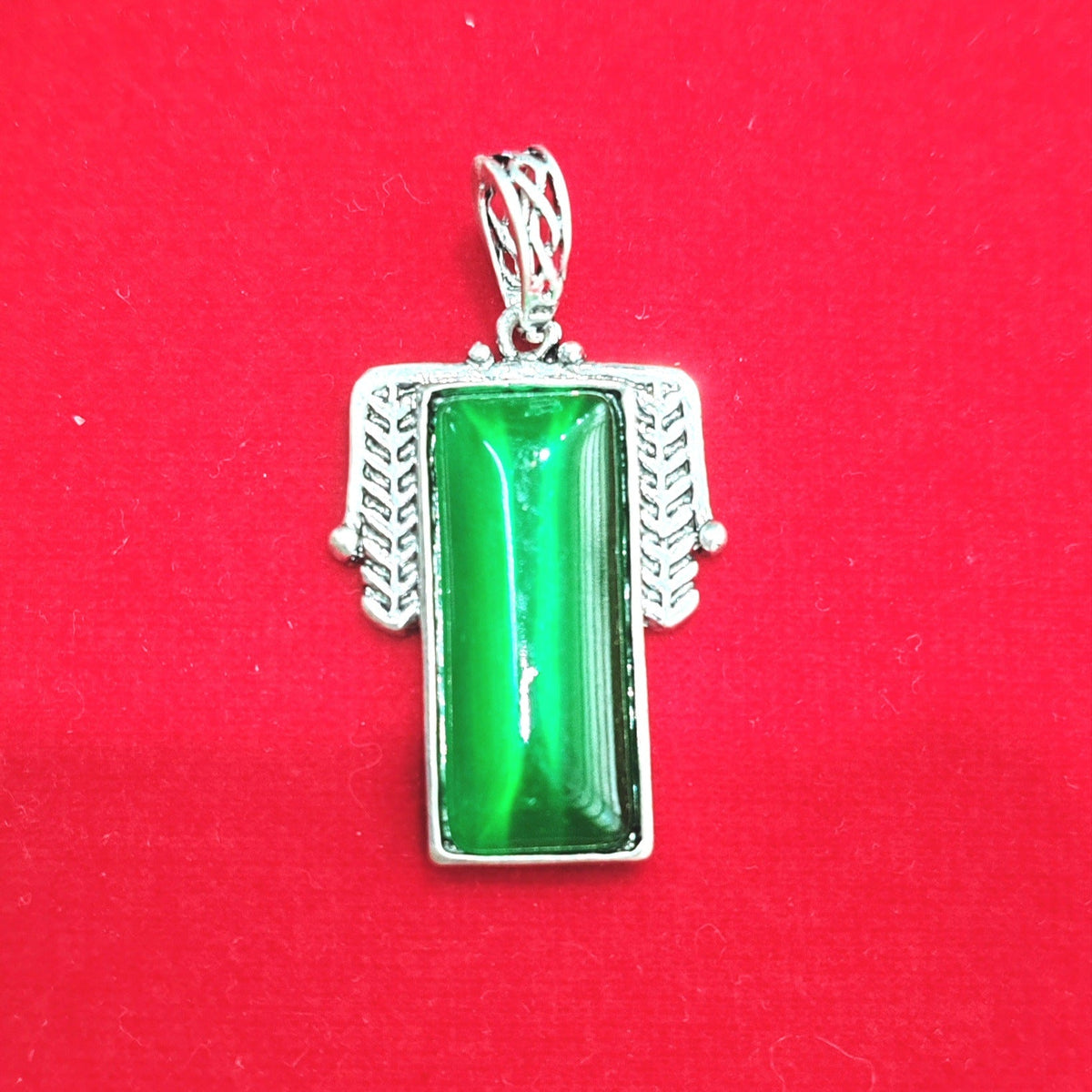Classic Necklace with Timeless Appeal