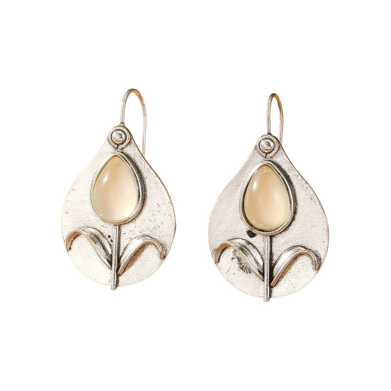 Classic Earring with Timeless Appeal