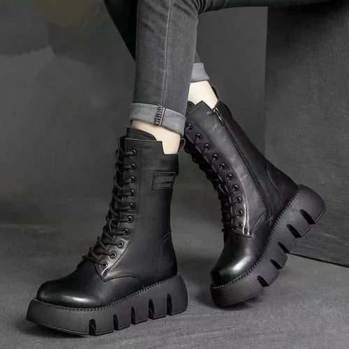 Casual and supportive orthopedic boots